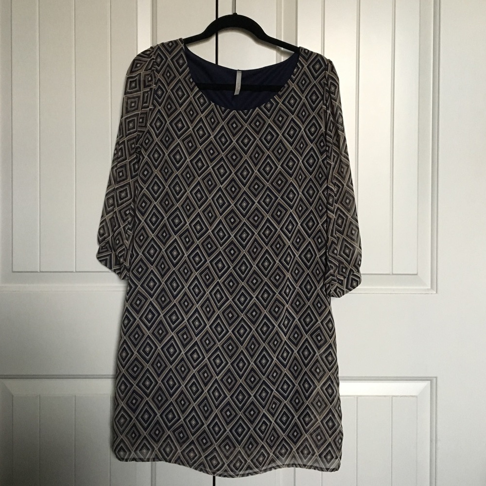 Long sleeved diamond patterned My Story dress